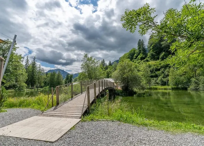 Dom wakacyjny Tiny Water On A Gstaad & Interlaken Zweisimmen
