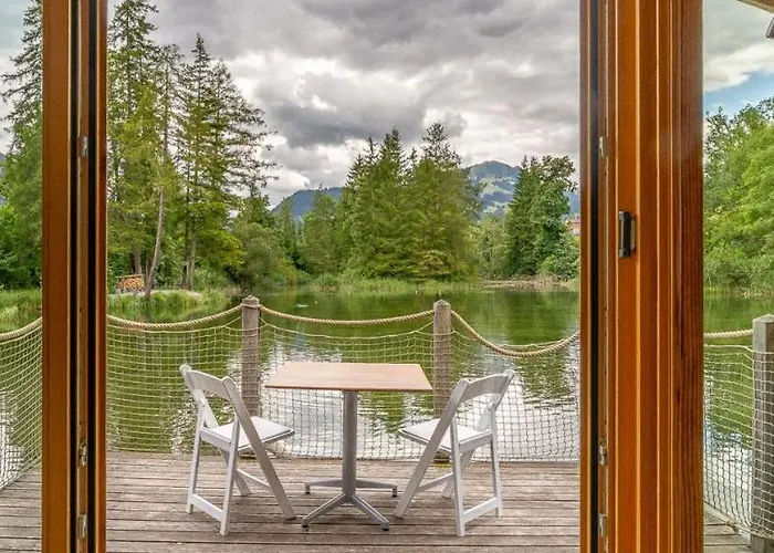 Dom wakacyjny Tiny Water On A Gstaad & Interlaken Zweisimmen