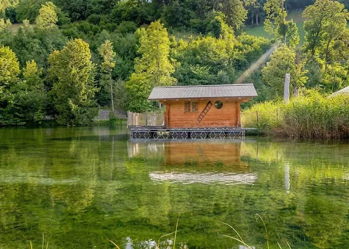 Tiny Water On A Gstaad & Interlaken ツヴァイジンメン